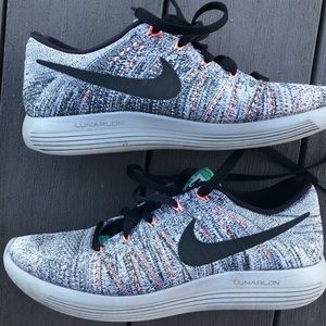 Nike lunarlon sneakers (grey)